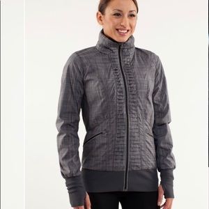 Lululemon Run Back OnTrack Jacket Coal Pink Stripe